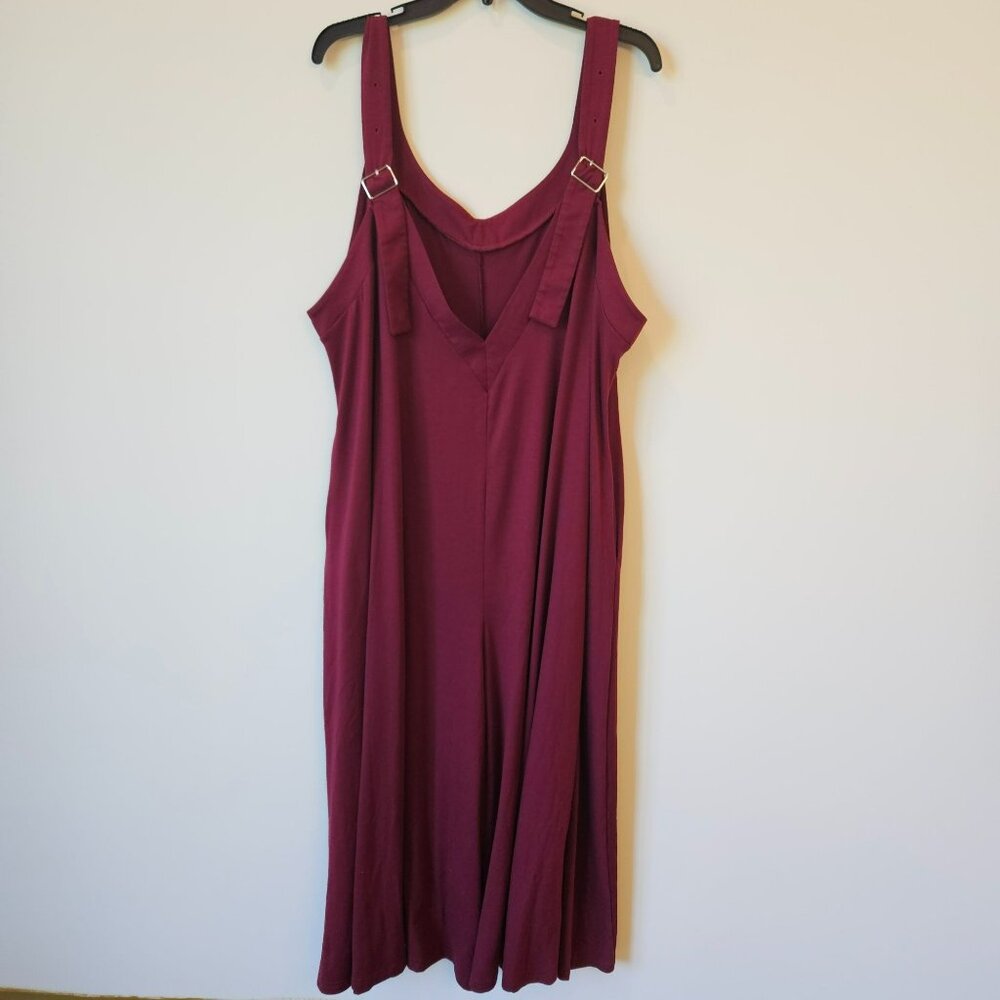 BloomChic Sleeveless Jumpsuit Adjustable Straps & Pockets size 18-20 oversized